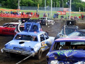demolition derby cars racing