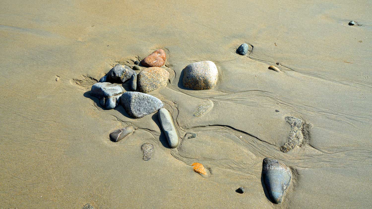 maine beach rocks