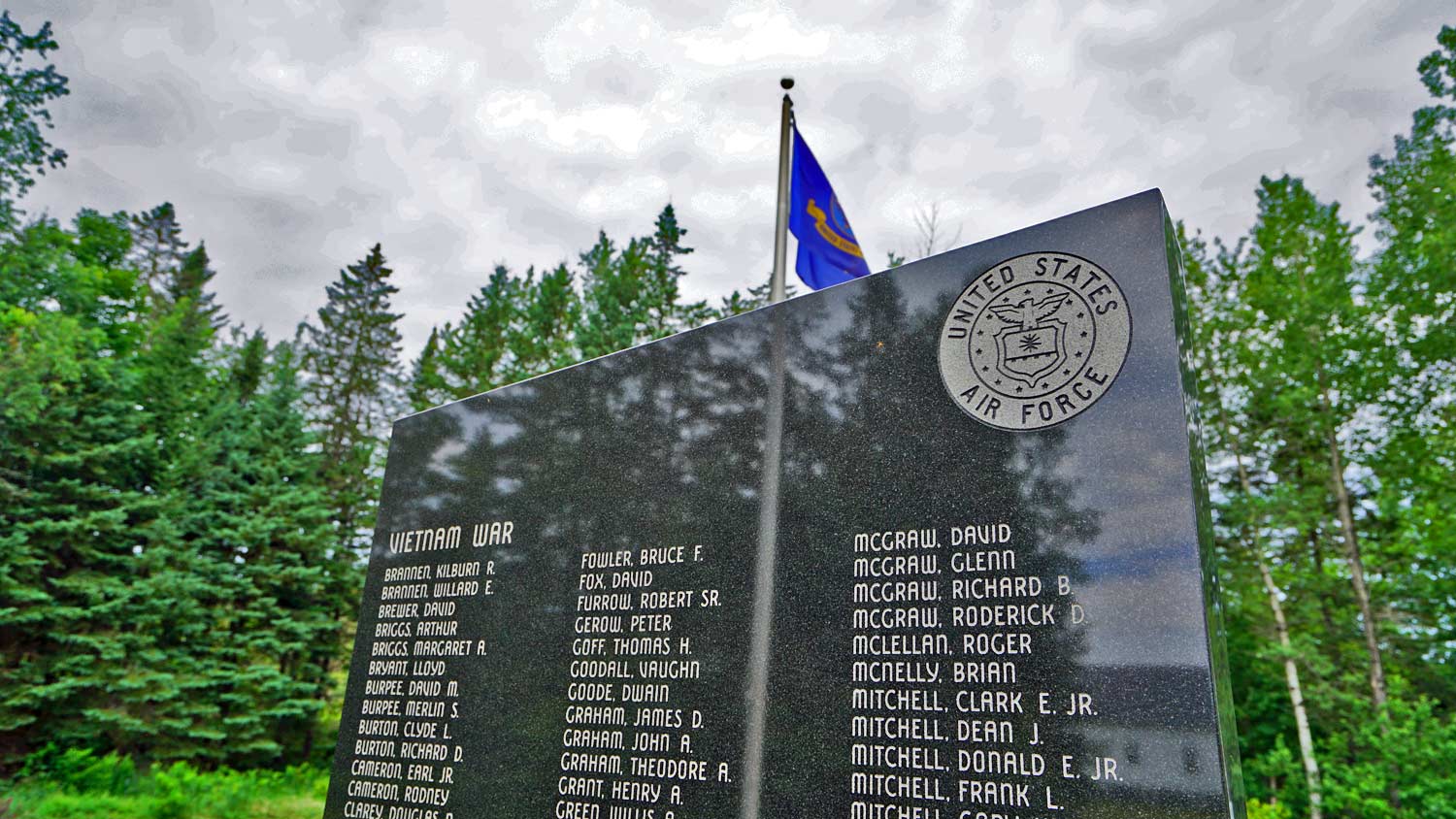veteran memorials in maine