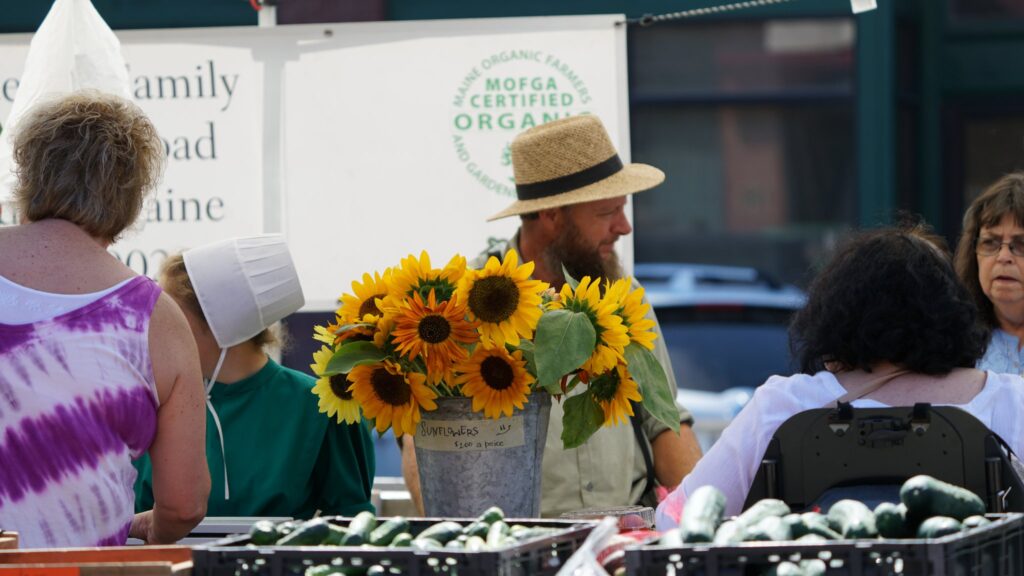 farmers market maine
