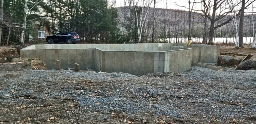 start of log home construction in maine