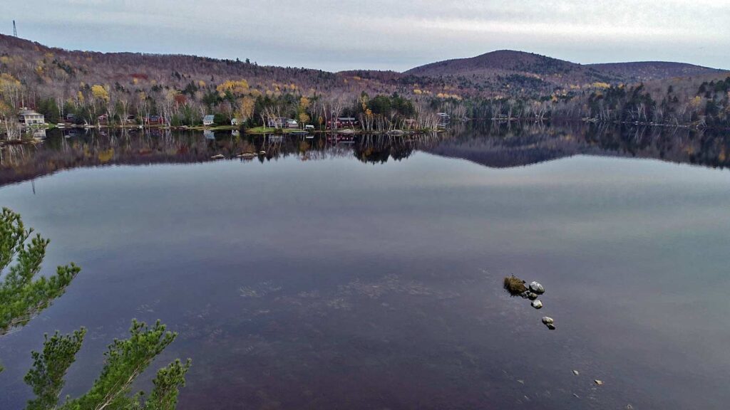 maine lake living four seasons