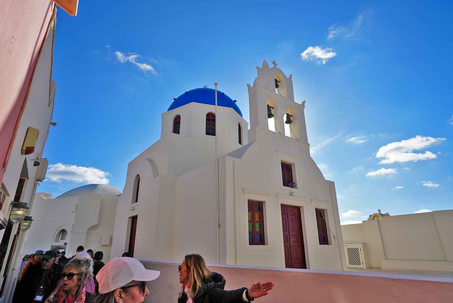 viking vesta cruise ship santorini crete stop