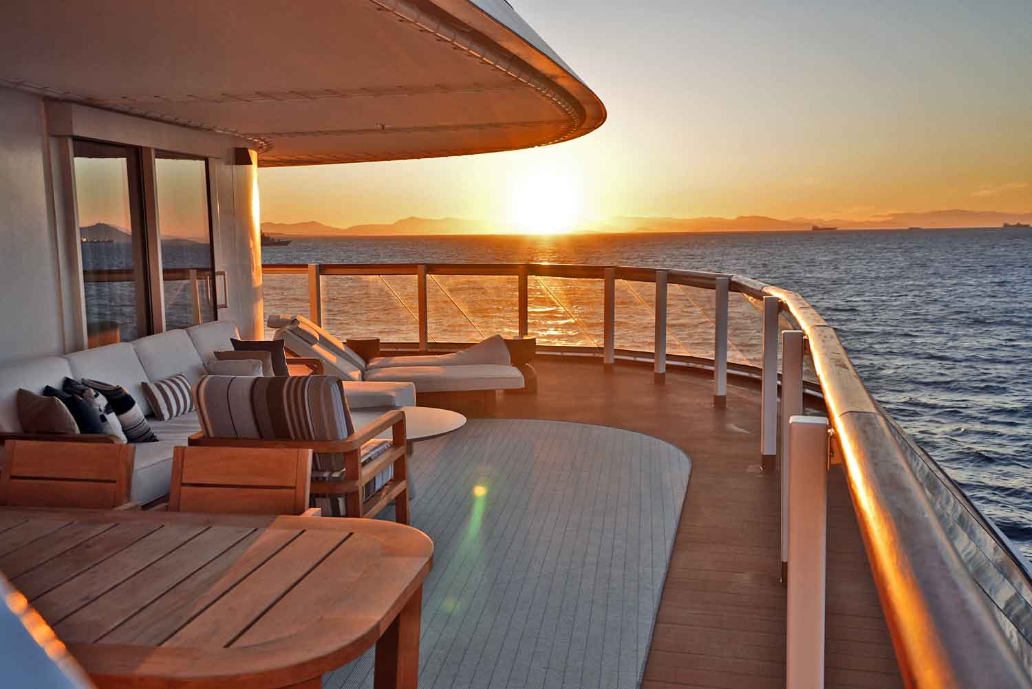 corner explorer cabin on viking vesta